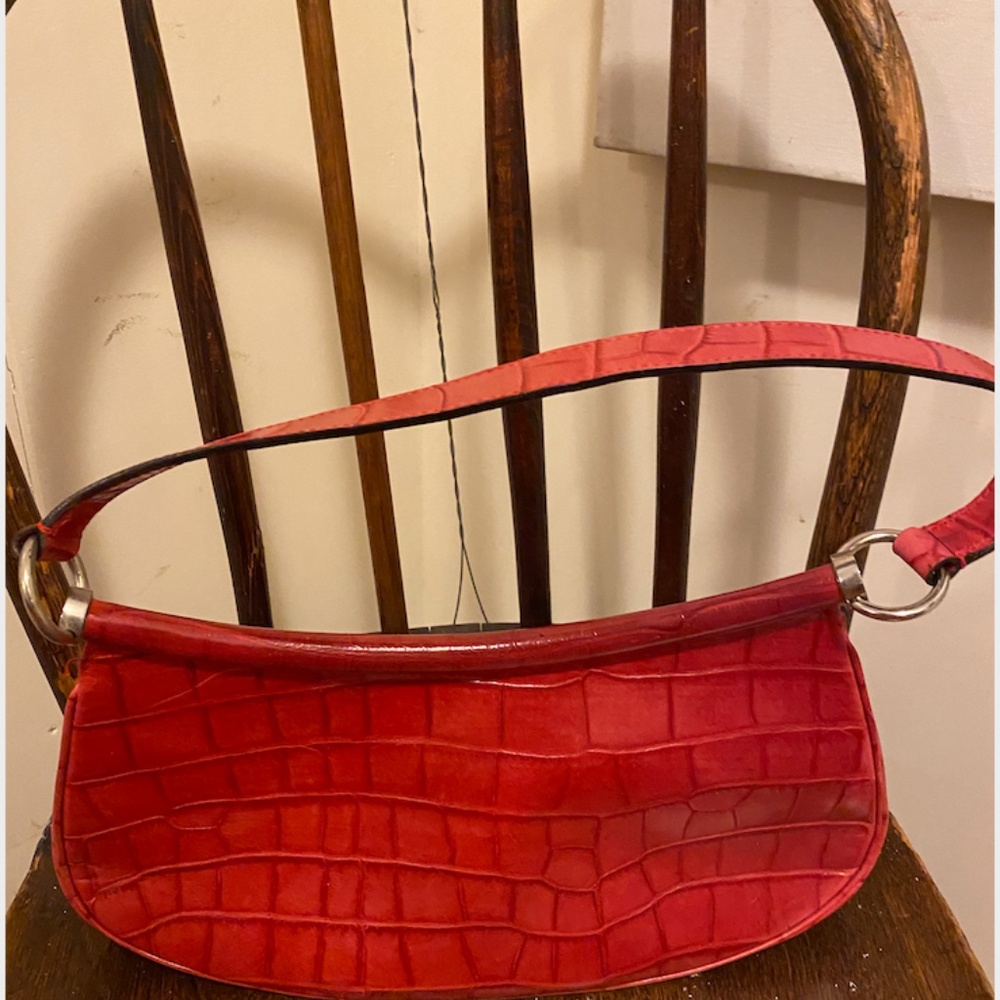 COPY - ESCADA Vintage 1990s Embossed Crock Alligator Purs